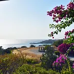 Family With A Fantastic Sea View, 5 Minutes From The Beaches Koundouros