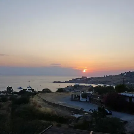 Family With A Fantastic Sea View, 5 Minutes From The Beaches Prázdninový dům Koundouros