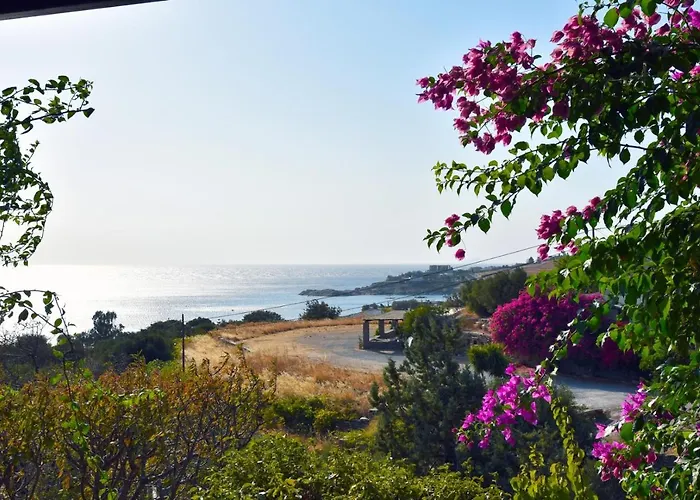 Family With A Fantastic Sea View, 5 Minutes From The Beaches Koundouros